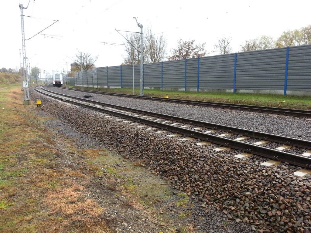 Ekrany akustyczne linia kolejowa E65 Legionowo
