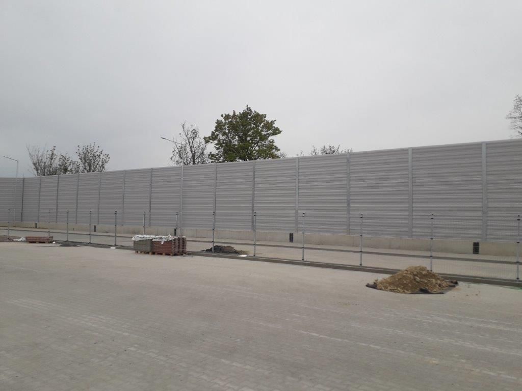Ogrodzenie akustyczne centrum logistyczne Panattoni Park Cheb