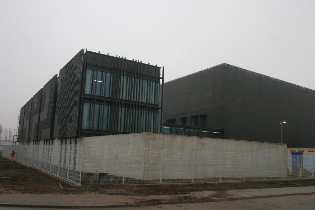 Obudowa akustyczna elewacji Beyond Data Center Poznań