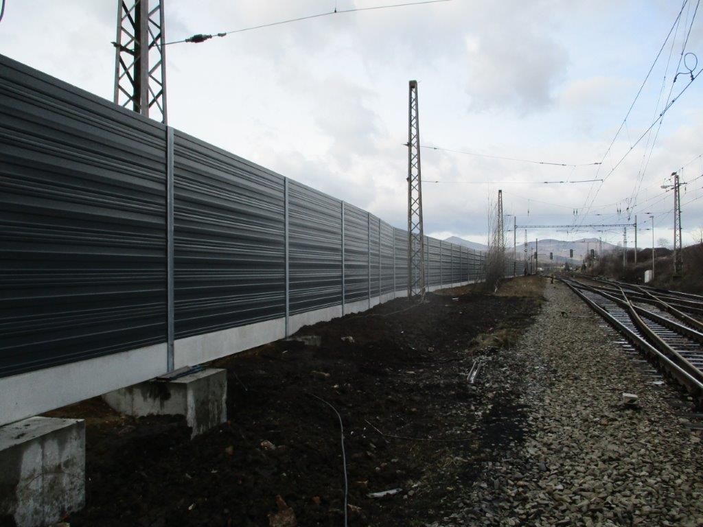 Ekrany akustyczne linia kolejowa Žalhostice Czech Republic