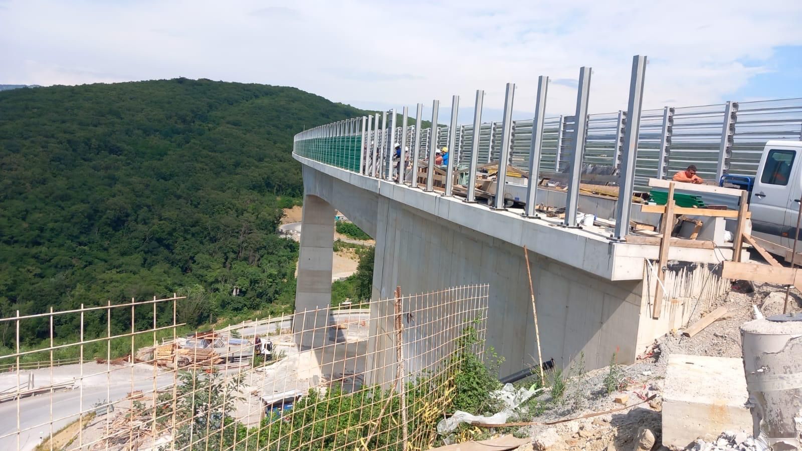 Ekrany akustyczne linia kolejowa Viaduct Vinjan in Slovenia