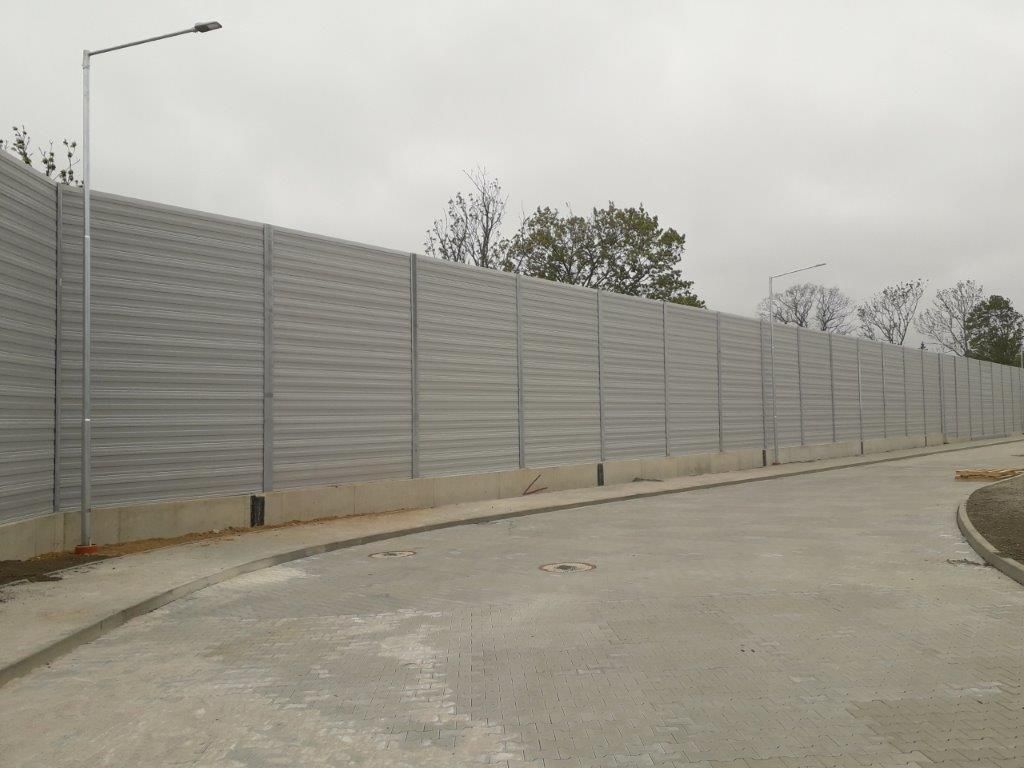 Ogrodzenie akustyczne centrum logistyczne Panattoni Park Cheb