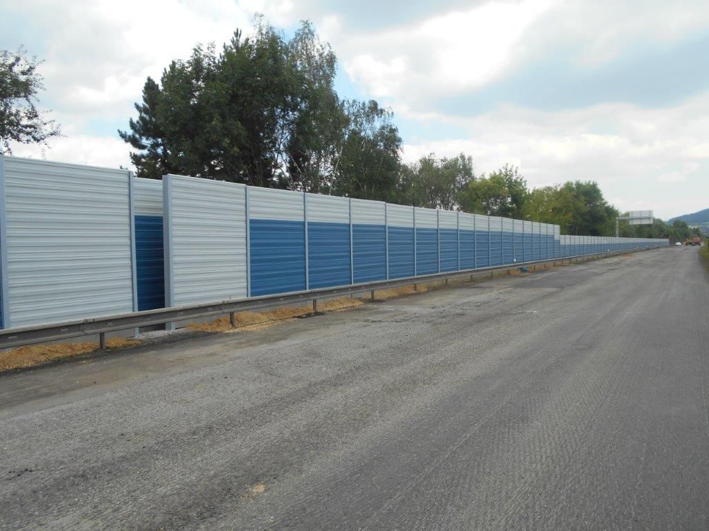Ekrany akustyczne autostrada D5 Králův Dvůr