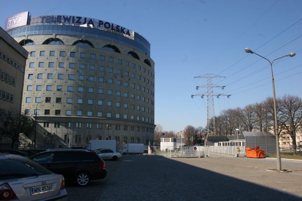 Obudowa akustyczna na dachu Telewizja Polska