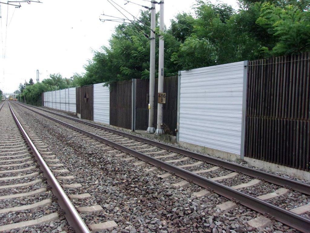 Ekrany akustyczne wymiana paneli drewnianych na aluminiowe Hrdly