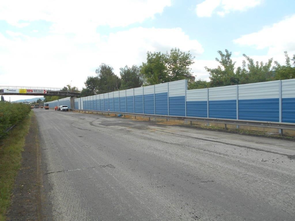 Ekrany akustyczne autostrada D5 Králův Dvůr