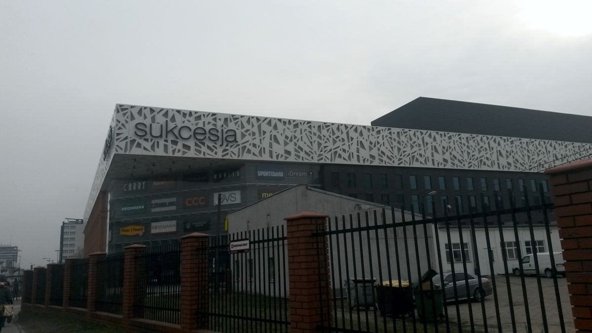 Obudowa akustyczna na dachu Galeria Sukcesja Łódź