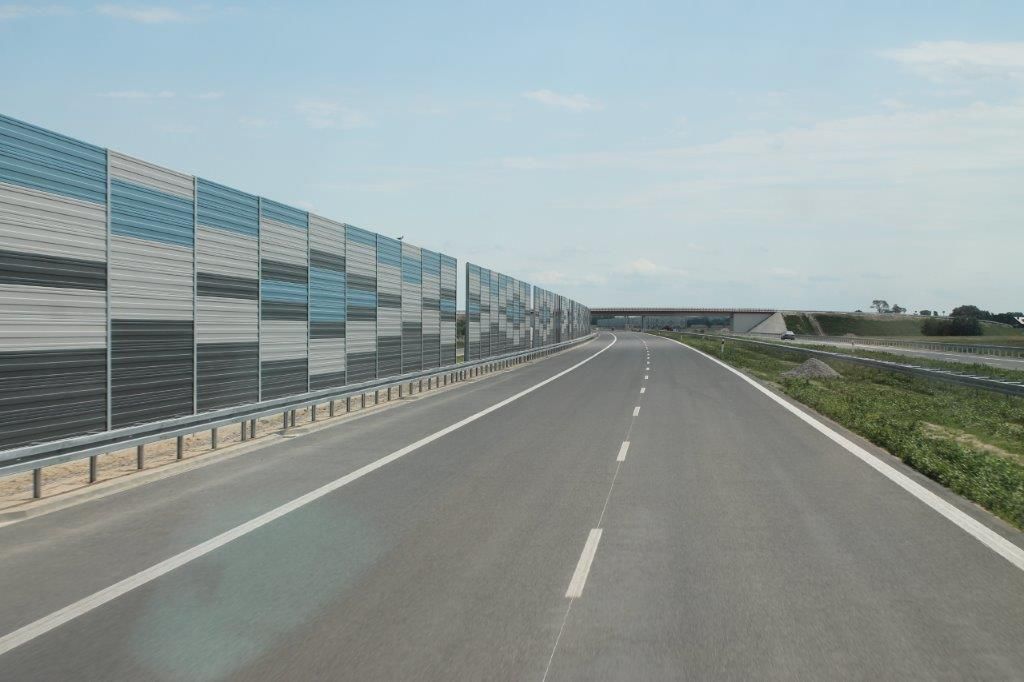 Ekrany akustyczne Autostrada Bursztynowa A1 Łódź - Toruń 