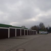 Obudowa akustyczna na garażach