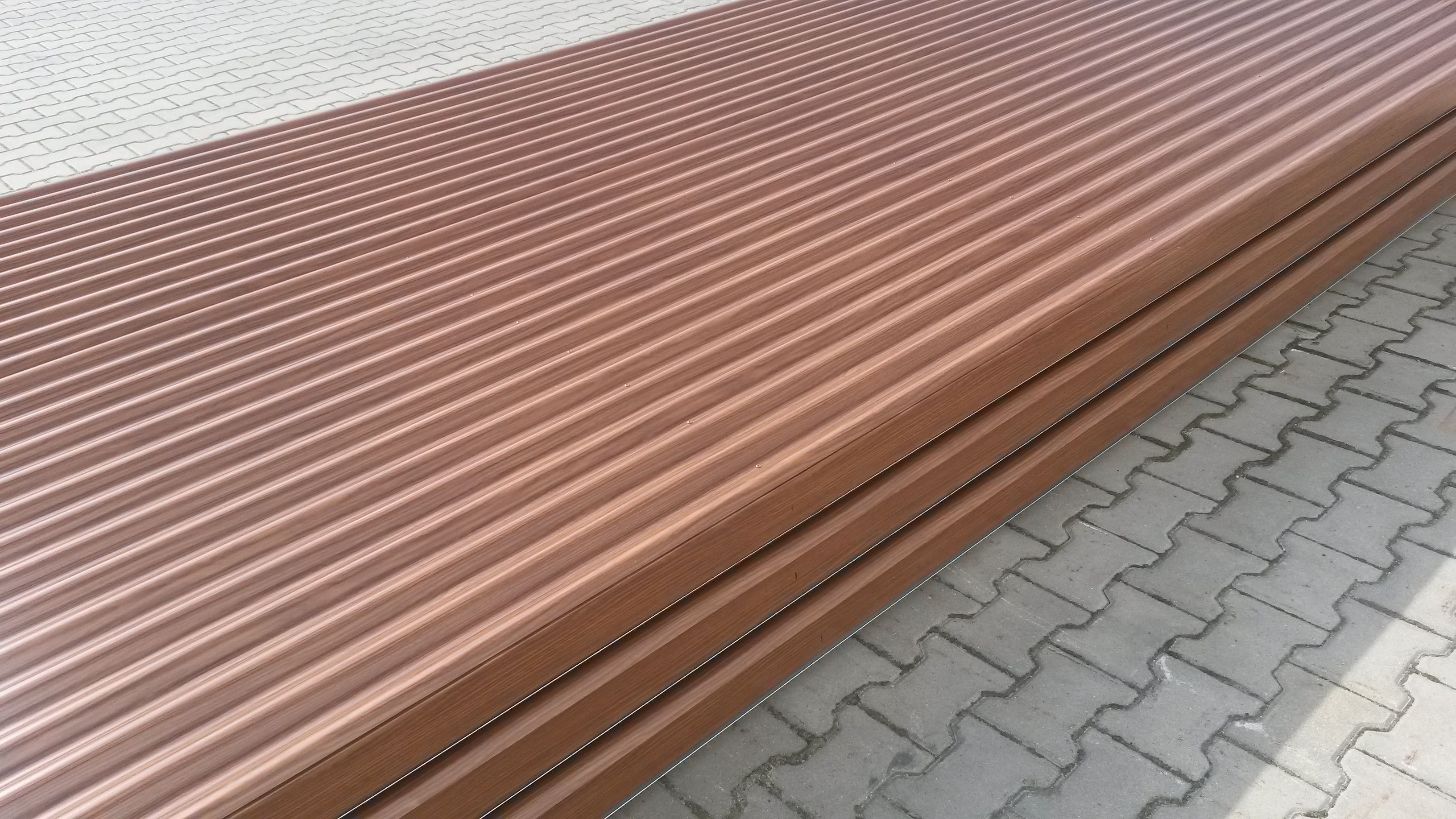 BUDAN S - panel przeciwolśnieniowy