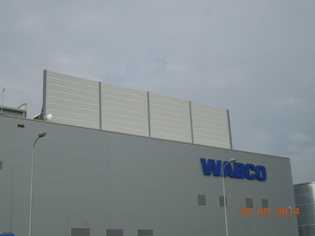 Obudowa akustyczna na dachu Wabco